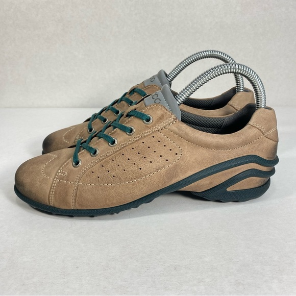 Ecco Minimalist Leather Reflective Hiking Walking Shoes, Women’s 37 EU/ 6-6.5 US - Picture 3 of 16